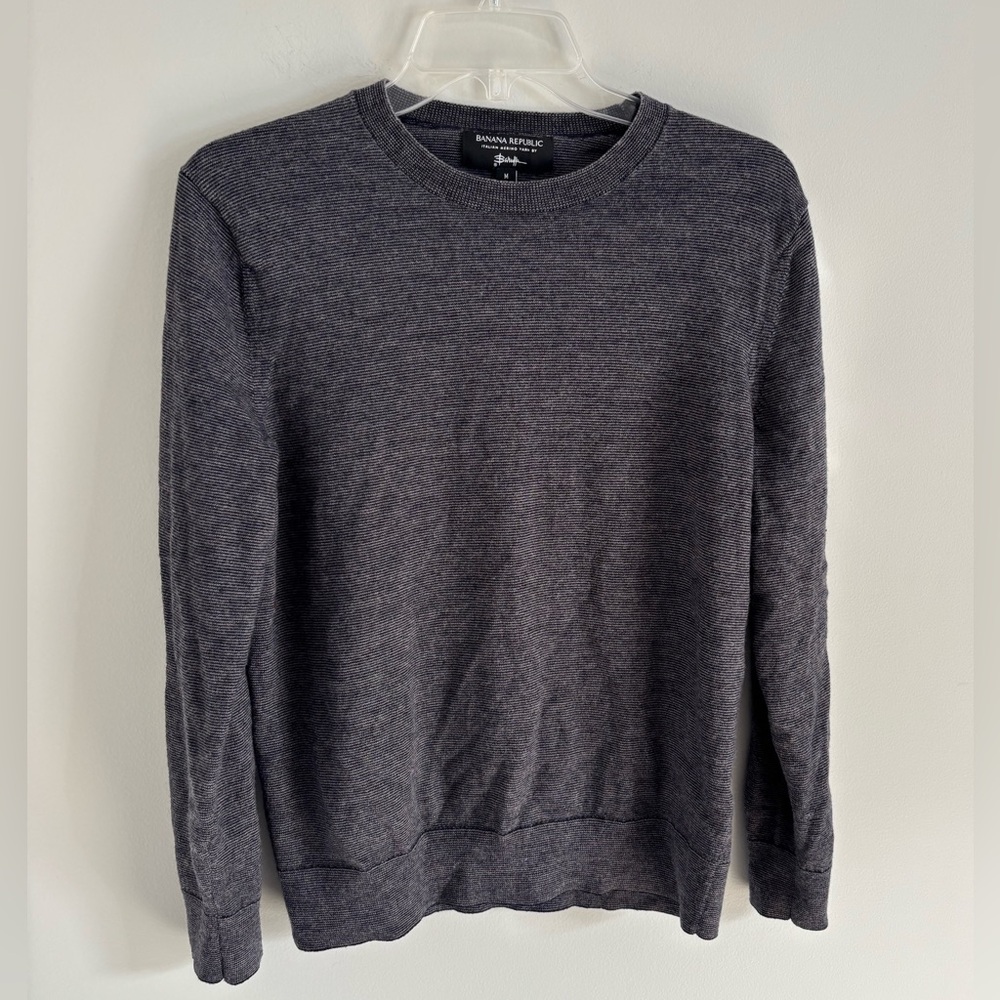 Banana Republic Men’s Charcoal Crewneck 100% Merino Wool Sweater Size Medium